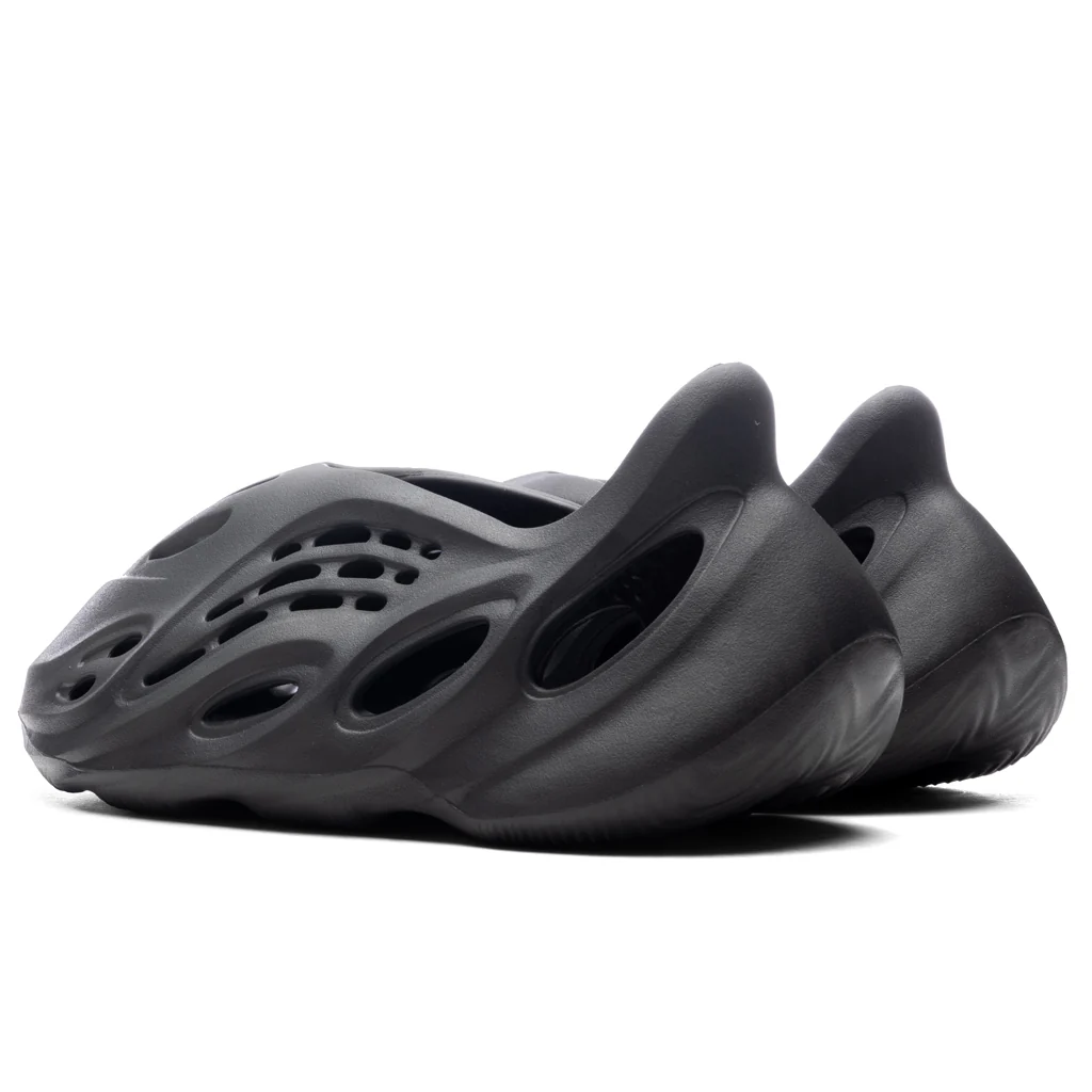 Yeezy Foam RNR - Onyx - Image 3