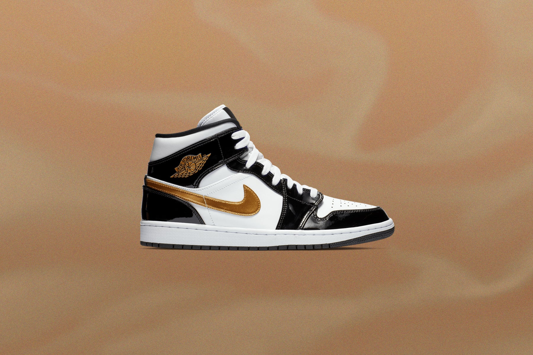 Air Jordan 1 Mid SE - Black/Metallic Gold/White - Image 5