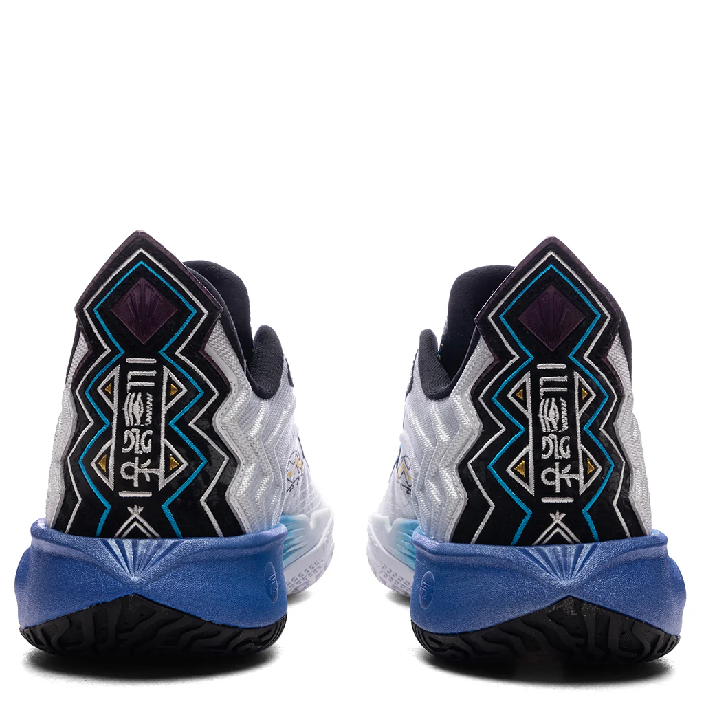 ANTA x Kyrie Irving Kai 2 'Dallas' - White/Black - Image 4