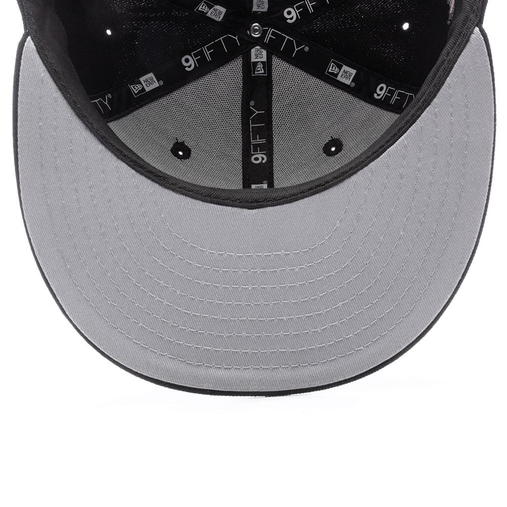 Feature x New Era Old English Plaza Fitted - Black/Snow Grey - Image 6