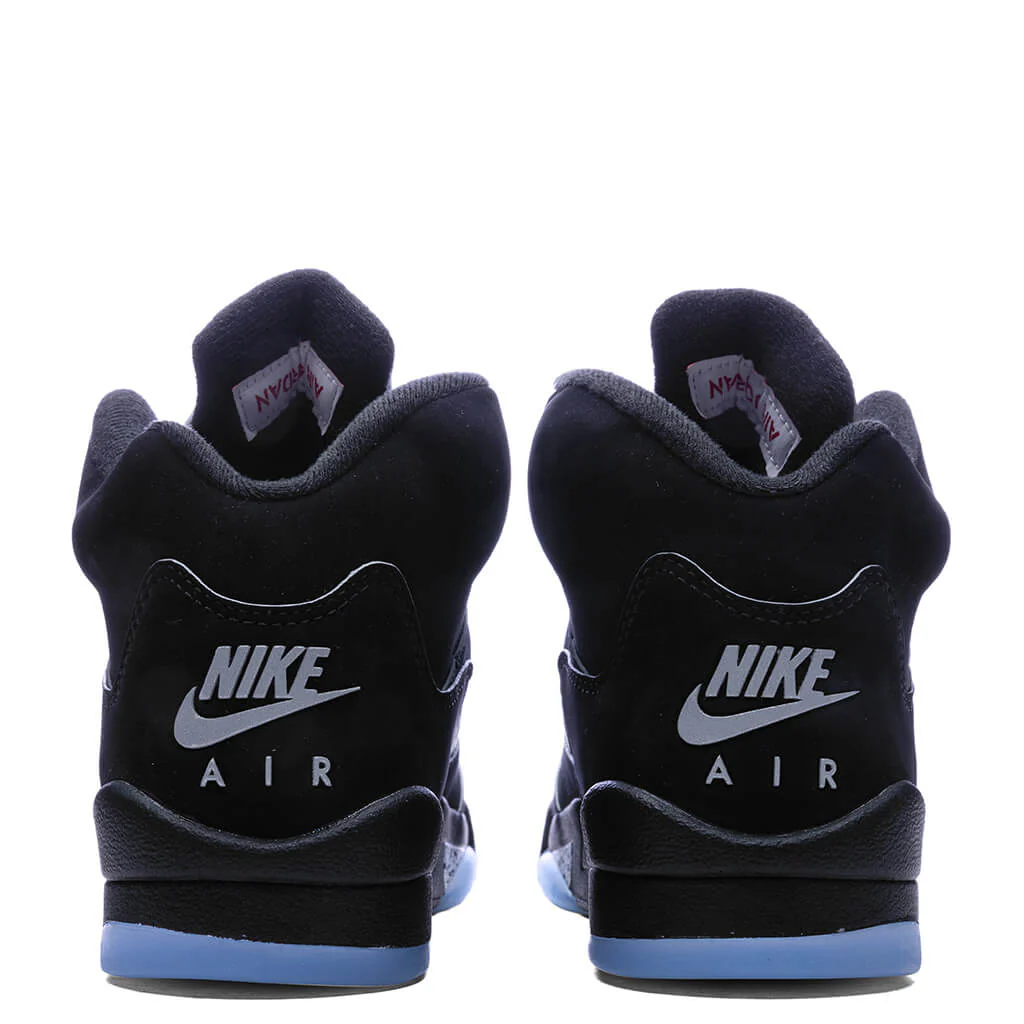 Air Jordan 5 Retro OG 'Black Metallic Reimagined' (GS) - Black/White/Metallic Silver/Fire Red - Image 4