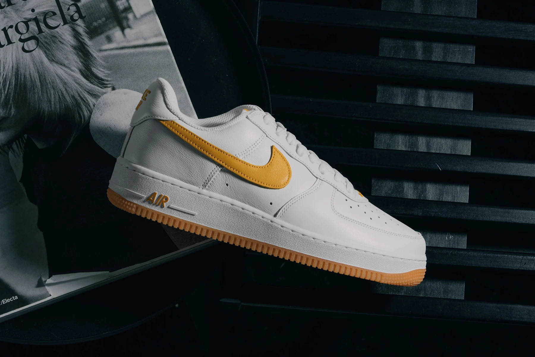 Air Force 1 Low Retro - University Red/White - Image 5
