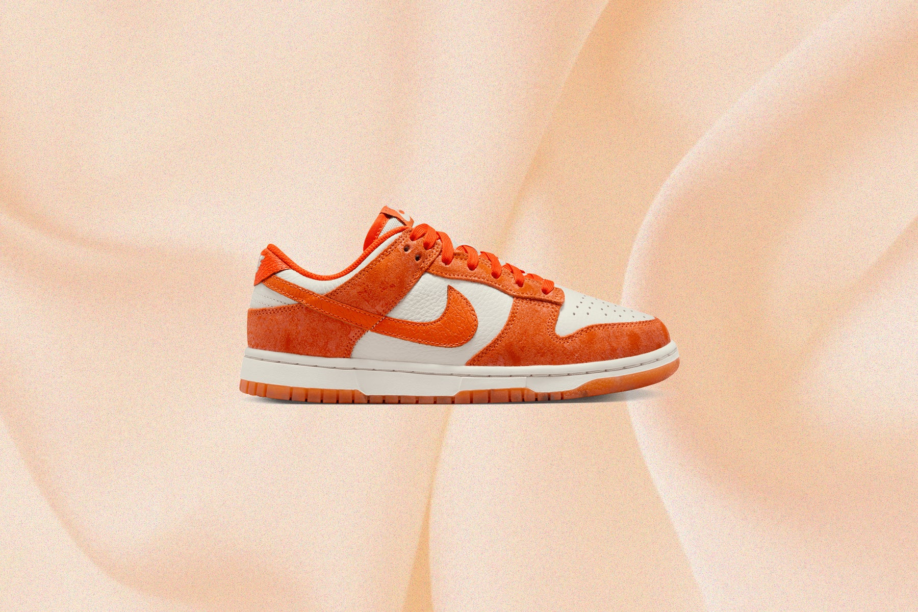 Women's Dunk Low - Light Bone/Safety Orange/Laser Orange - Image 5