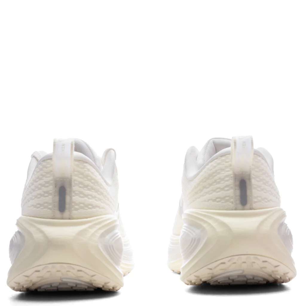 Women's Vomero Plus - Sail/Summit White/Alabaster - Image 4