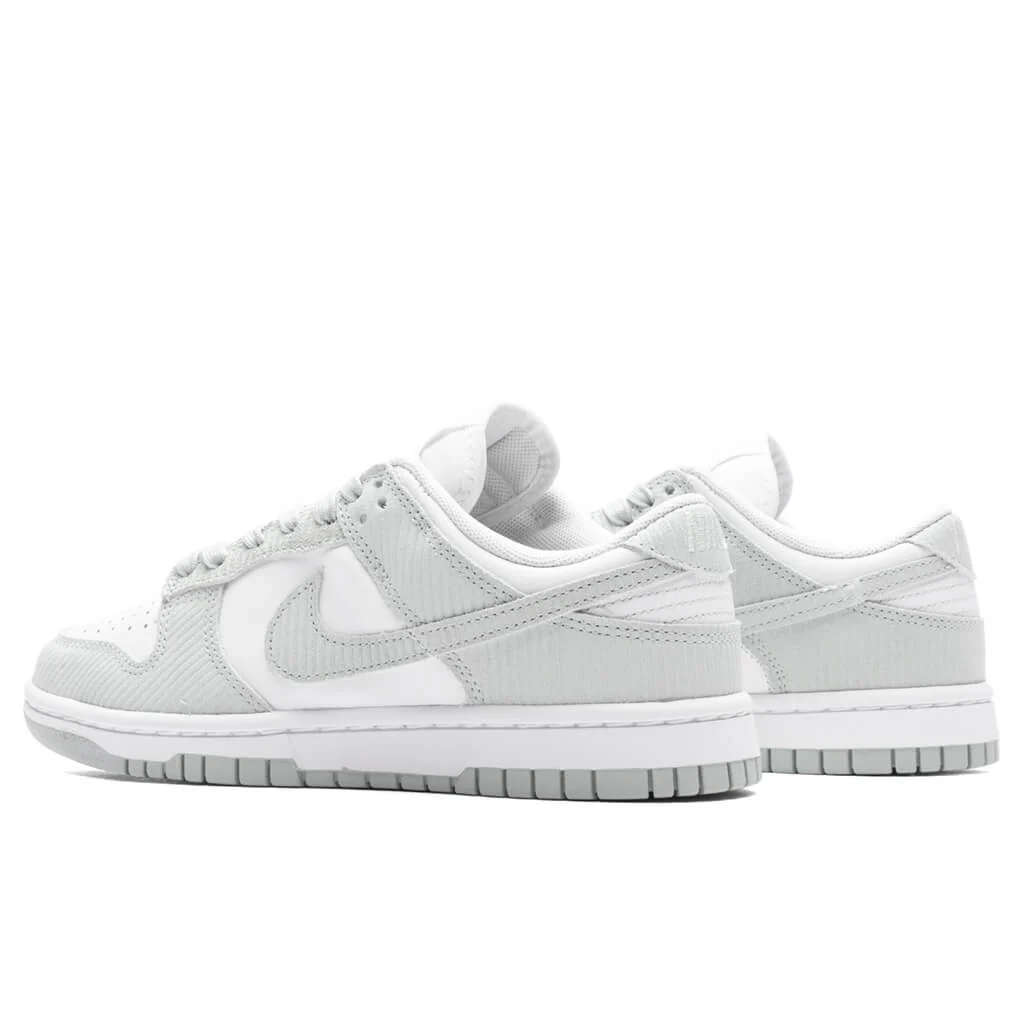 Women's Dunk Low - White/Light Silver - Image 3