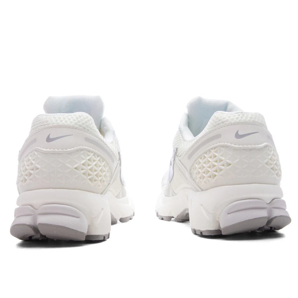Zoom Vomero 5 - Sail/Metallic Silver/Vast Grey - Image 4