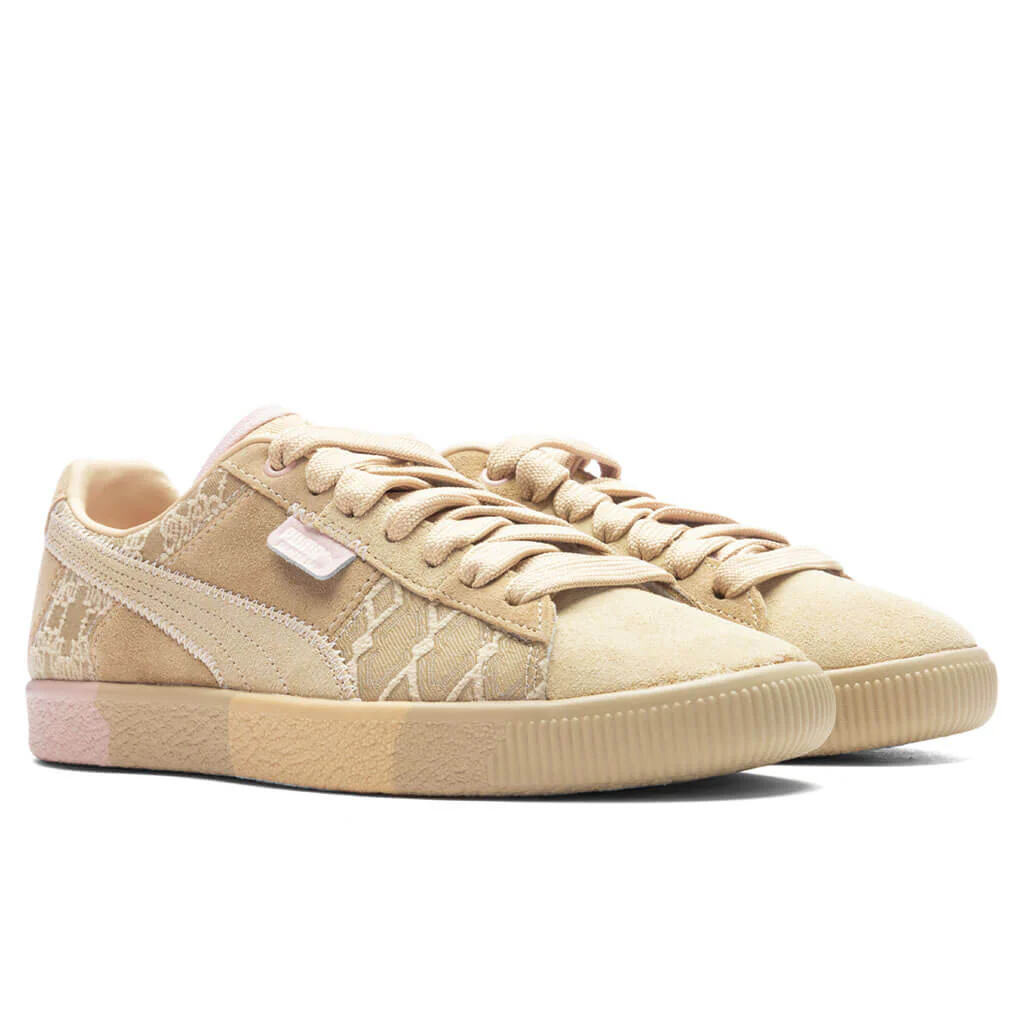 Puma x Dapper Dan Women's Clyde Pre-Game Runway - Croissant/Rose Dust - Image 2