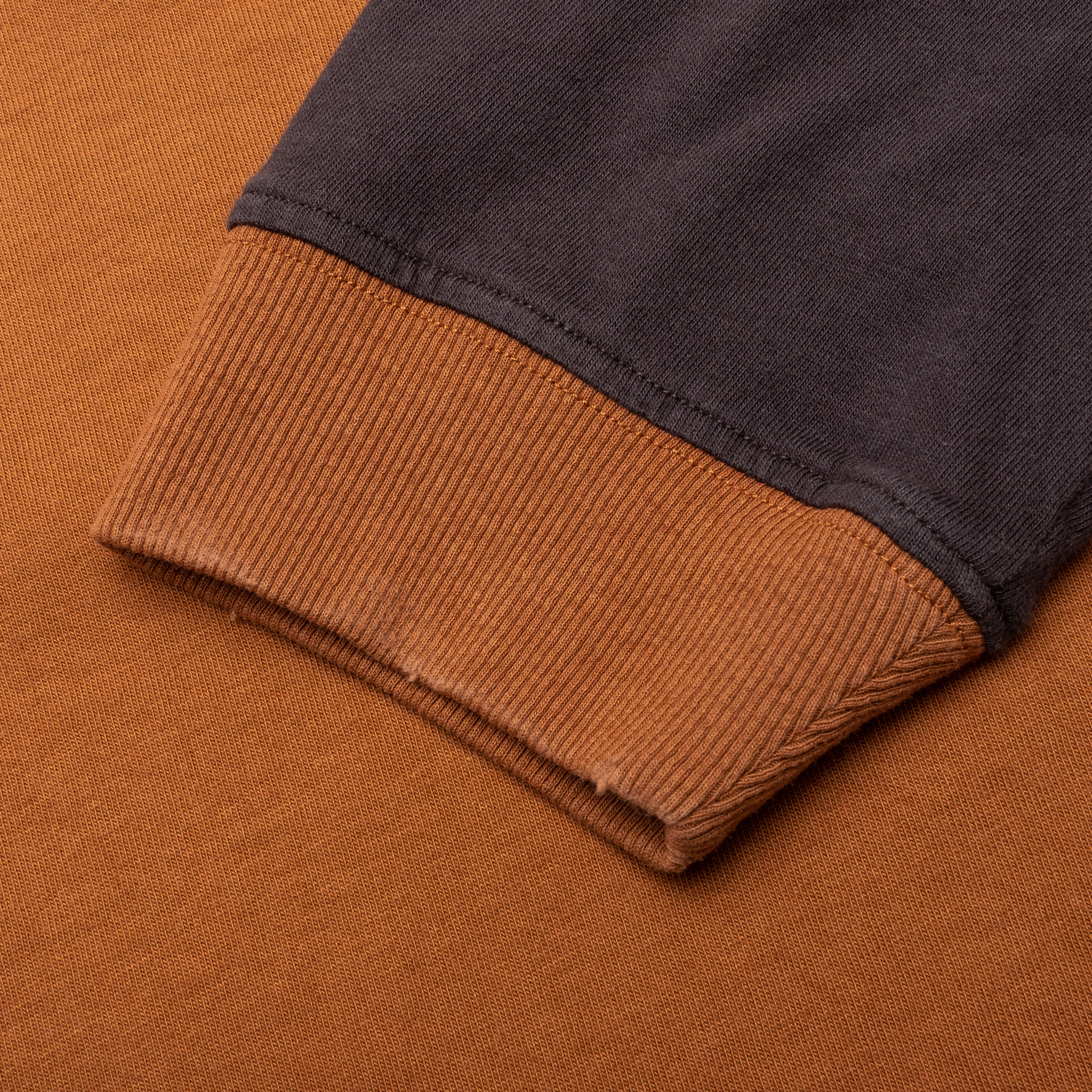 Black Hills L/S Raglan Sweatshirt - Camel/Black - Image 5