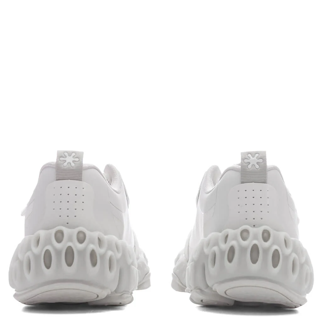 Salehe Bembury x Spunge Osmosis 'Feta' - White/White/White - Image 4