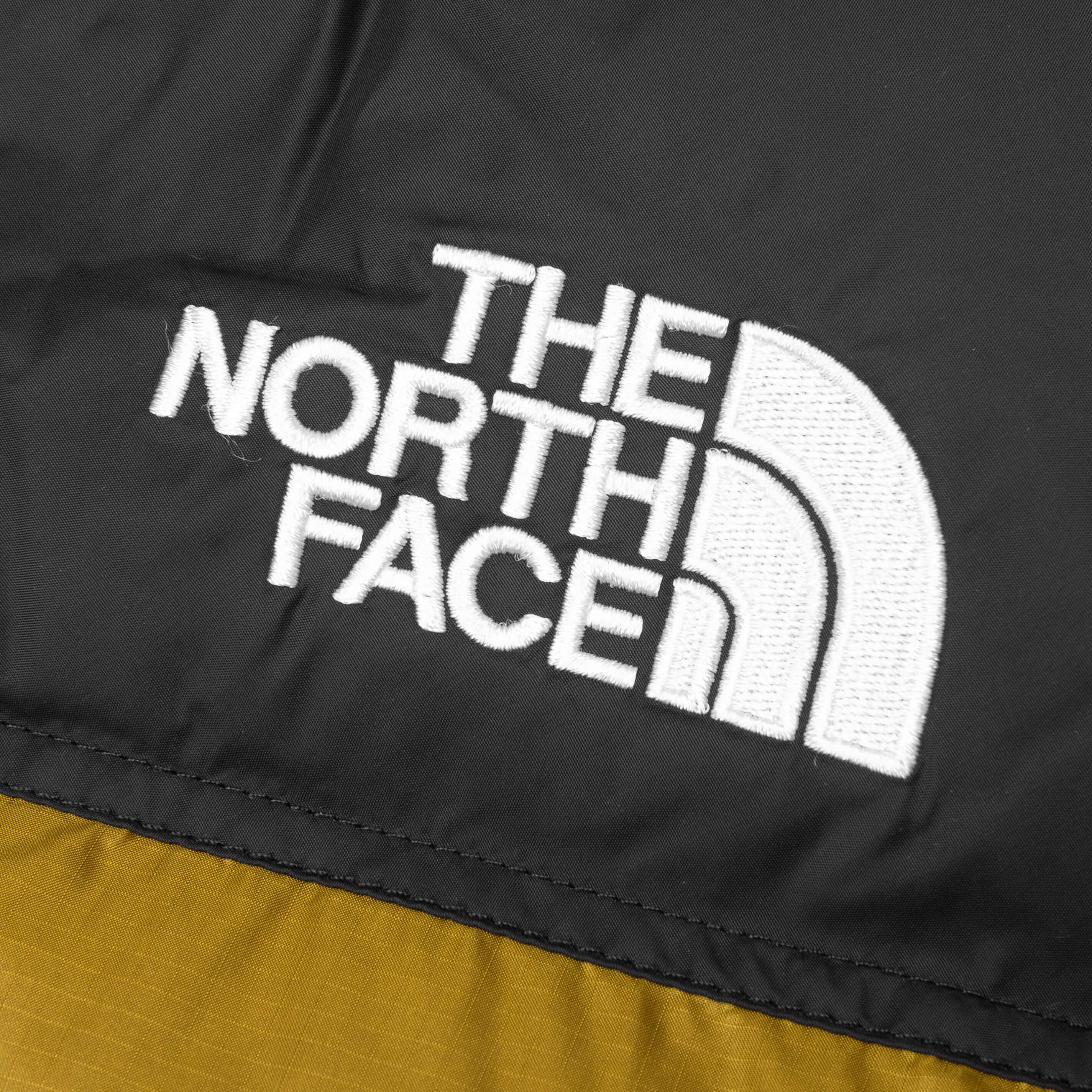 1996 Retro Nuptse Vest - Moss Green - Image 8