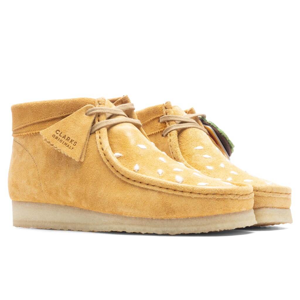 Vandy The Pink x Clarks Embroidery Wallabee Boot - Tan - Image 2