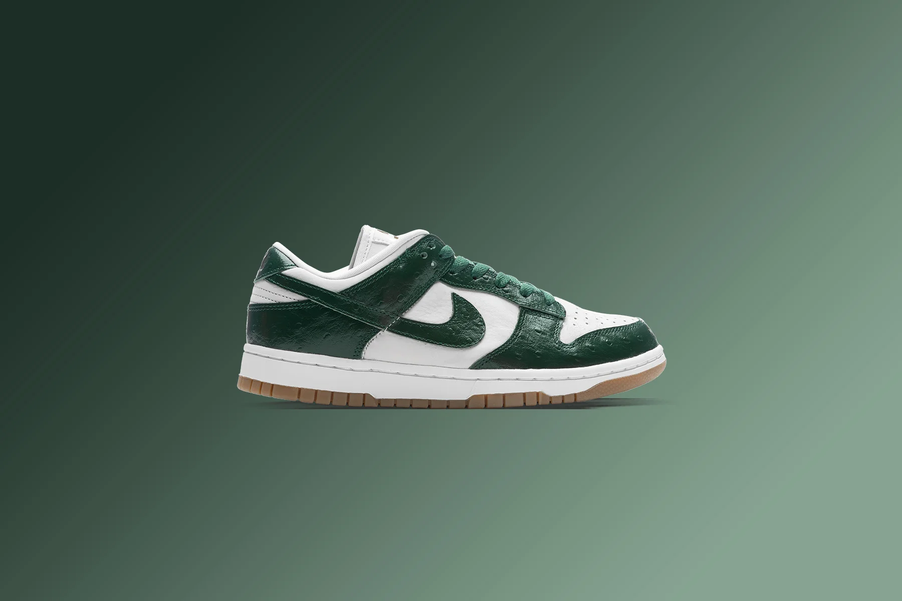 Women's Dunk Low LX - Phantom/Gorge Green/Metallic Gold - Image 5