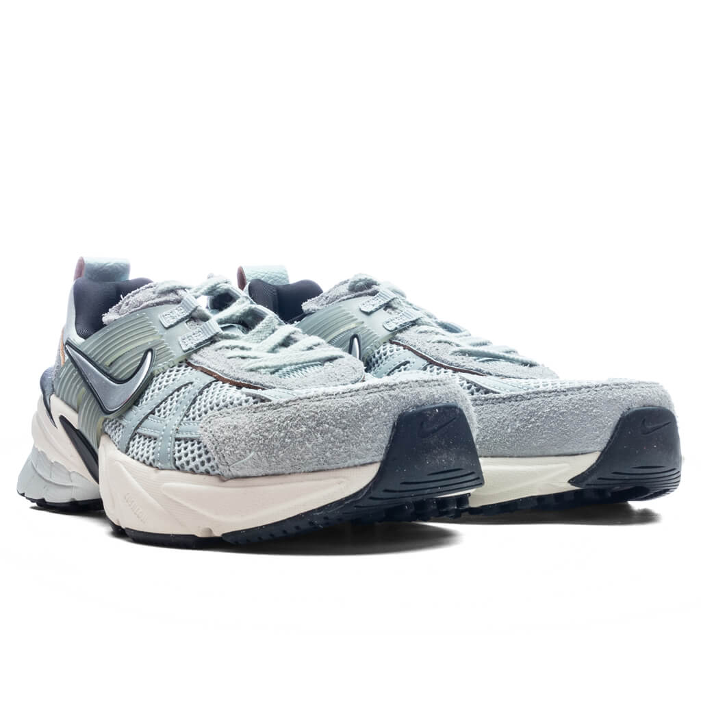Women's V2K Run - Light Pumice/Chrome/Light Orewood Brown/Black - Image 2