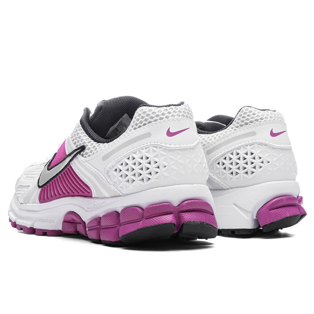 Women's Zoom Vomero 5 - Phantom/Metallic Platinum/Light Iron Ore - Image 3